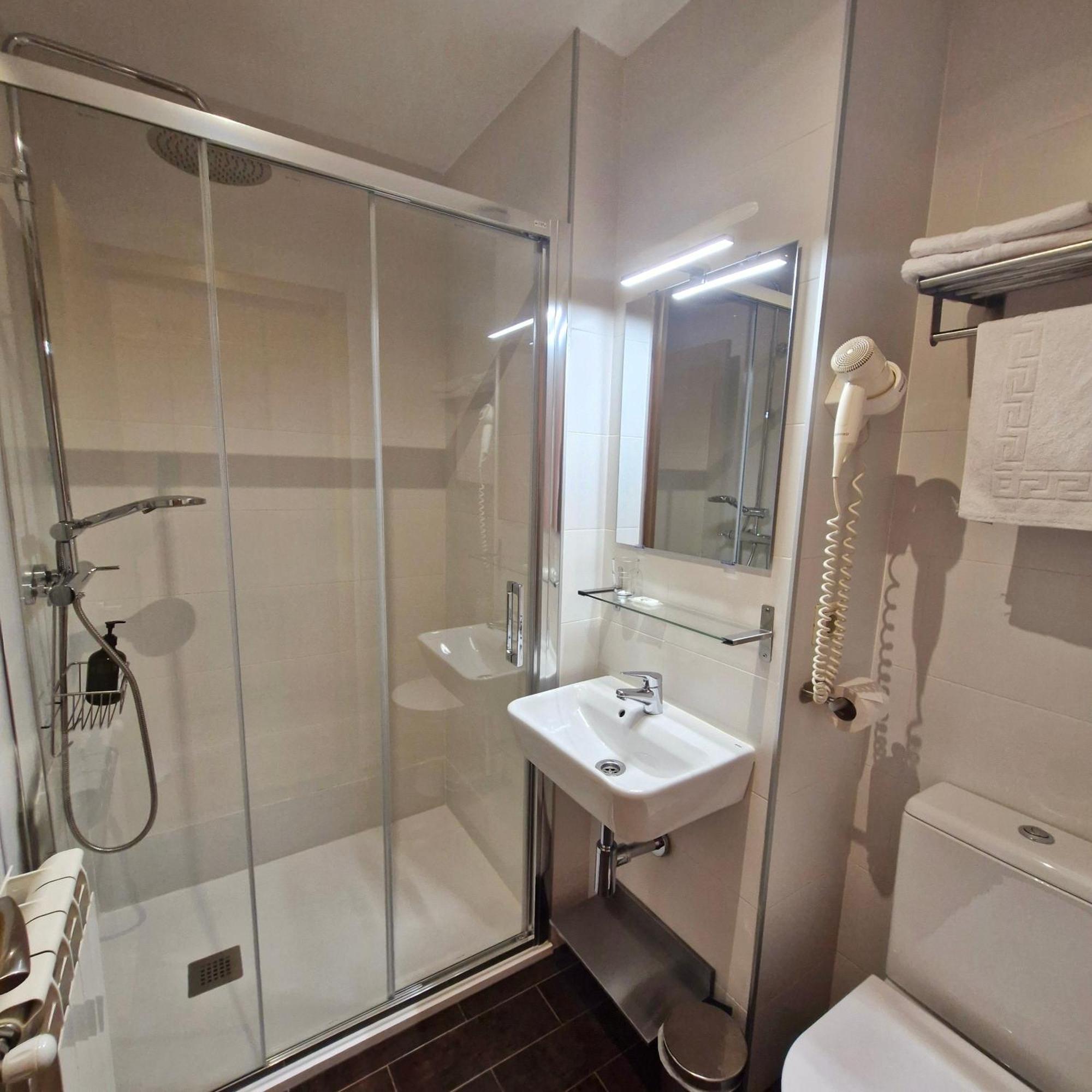 Hotel Dabeleira لواركا المظهر الخارجي الصورة